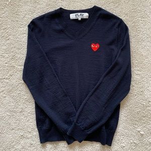 Play Navy and Red Heart patch V-neck Sweater